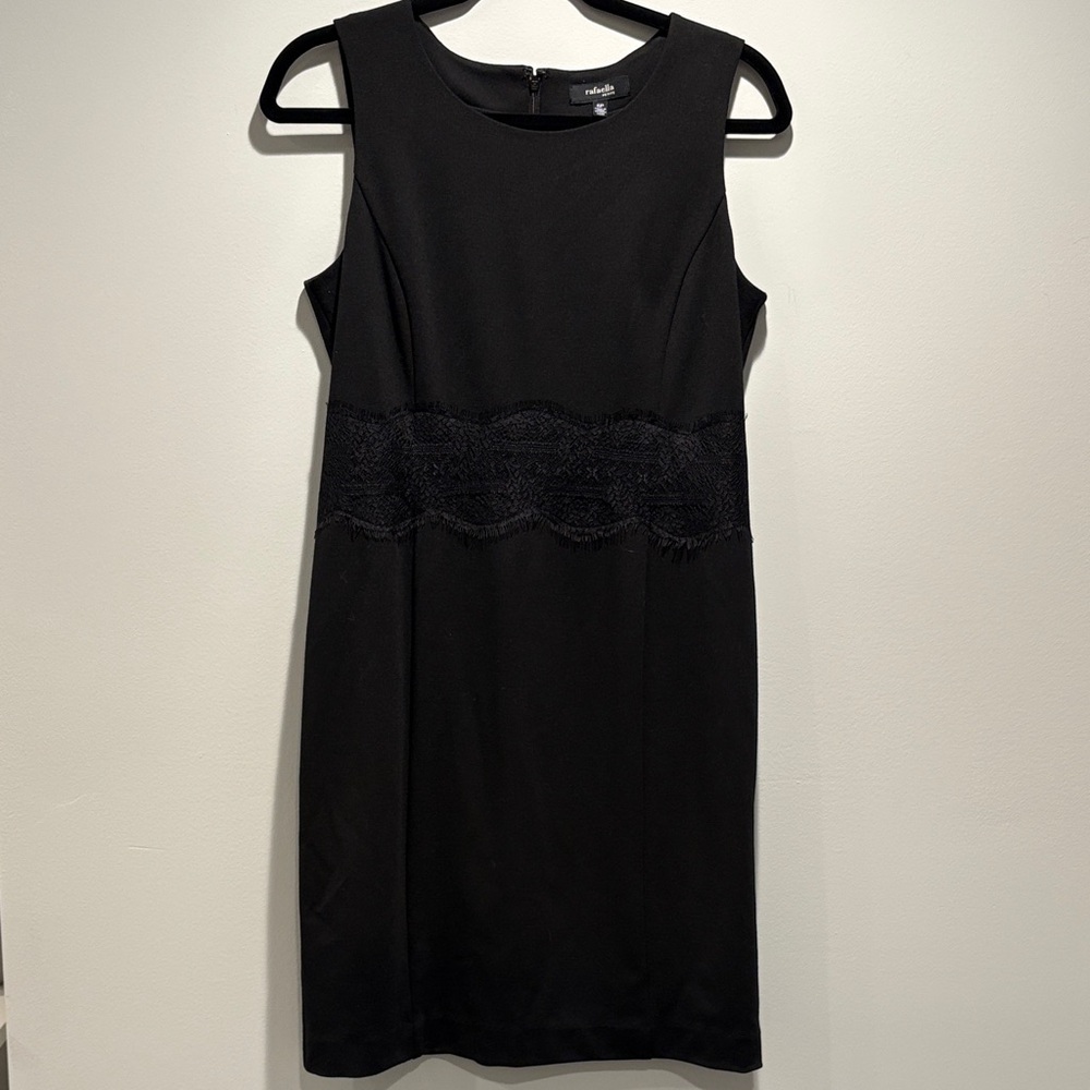 Rafaella Black Sleeveless Sheath Dress Lace Waist Inlay Size 6P LBD